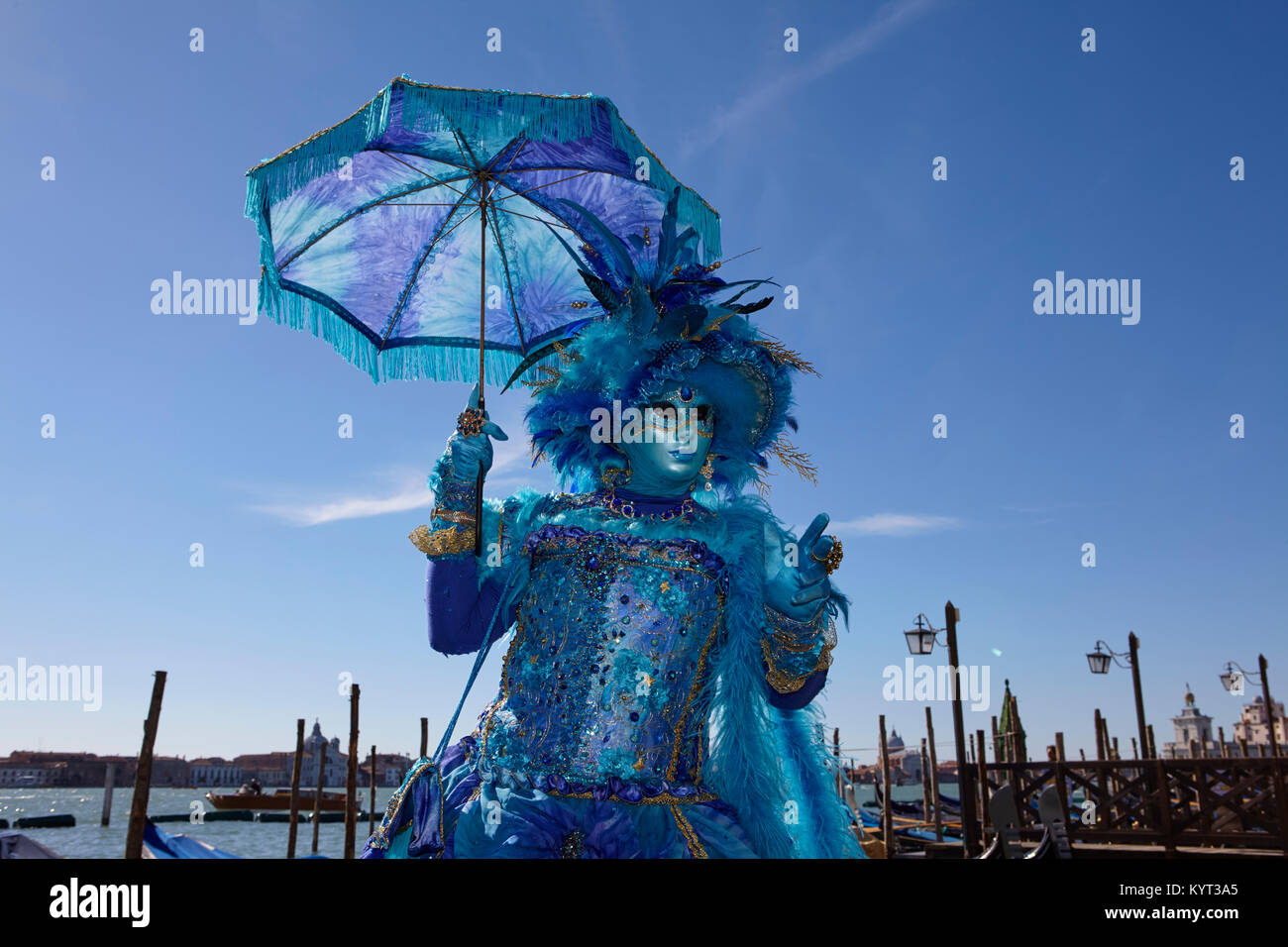 Tradizionale maschera veneziana a Carnevale 2017, Venezia, Italia Foto Stock