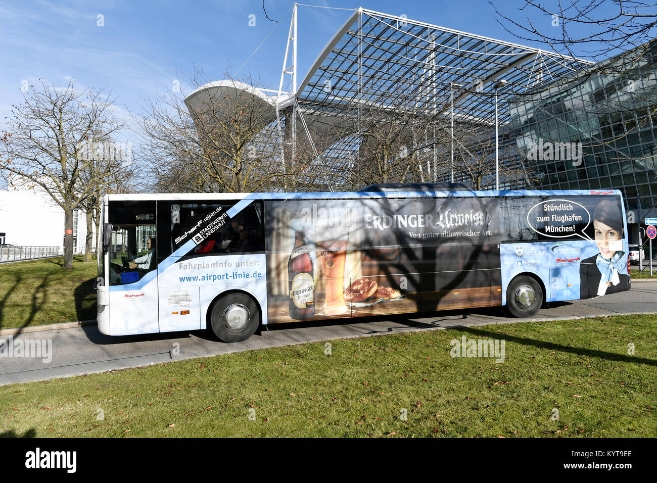 Bus, Linea aeroporto, dall'aeroporto di Monaco di Baviera, Landshut, zona centrale, stazione terminale 1, mac, aeroporto di Monaco di Baviera Centro, dall'aeroporto di Monaco di Baviera, Baviera, Germania Foto Stock