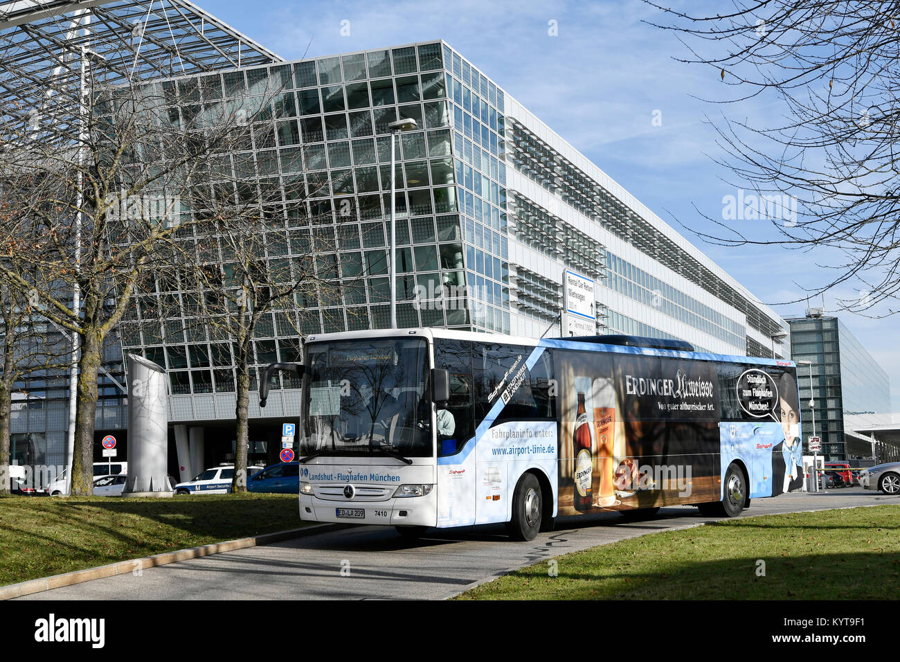 Bus, Linea aeroporto, dall'aeroporto di Monaco di Baviera, Landshut, zona centrale, stazione terminale 1, mac, aeroporto di Monaco di Baviera Centro, dall'aeroporto di Monaco di Baviera, Baviera, Germania Foto Stock