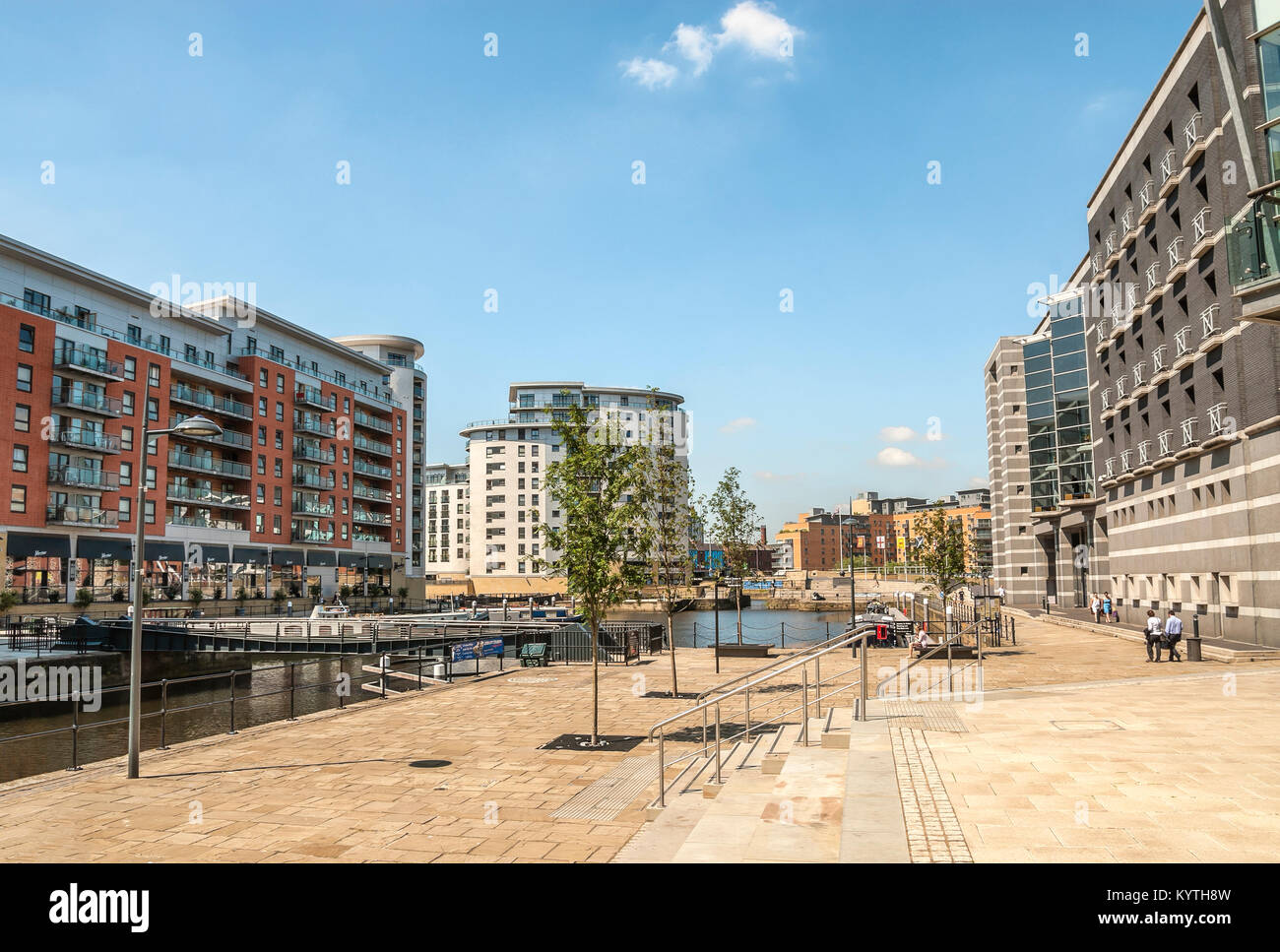 Clarence Dock a Leeds è una destinazione per lo shopping e il tempo libero nel centro di Leeds, West Yorkshire, Inghilterra Foto Stock