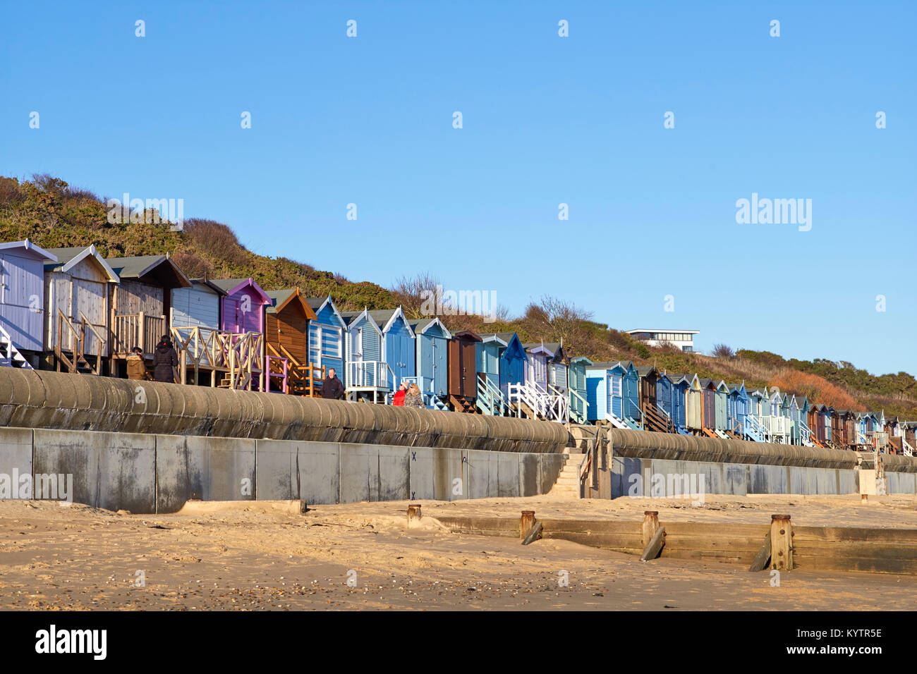 Pittoresca spiaggia di capanne a Frinton on Sea in Essex Foto Stock