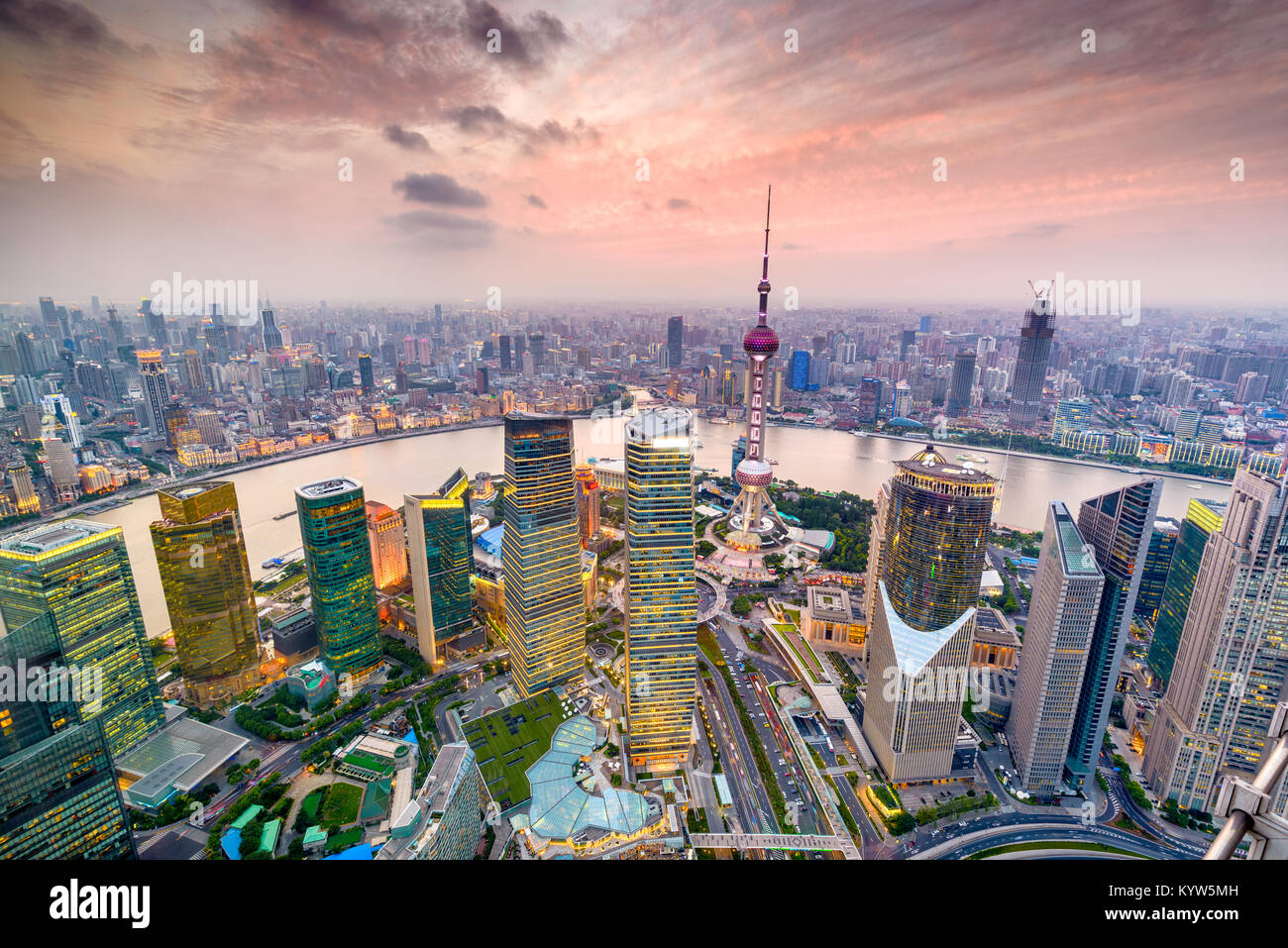 Shanghai, Cina aerial cityscape oltre il Distretto di Pudong. Foto Stock
