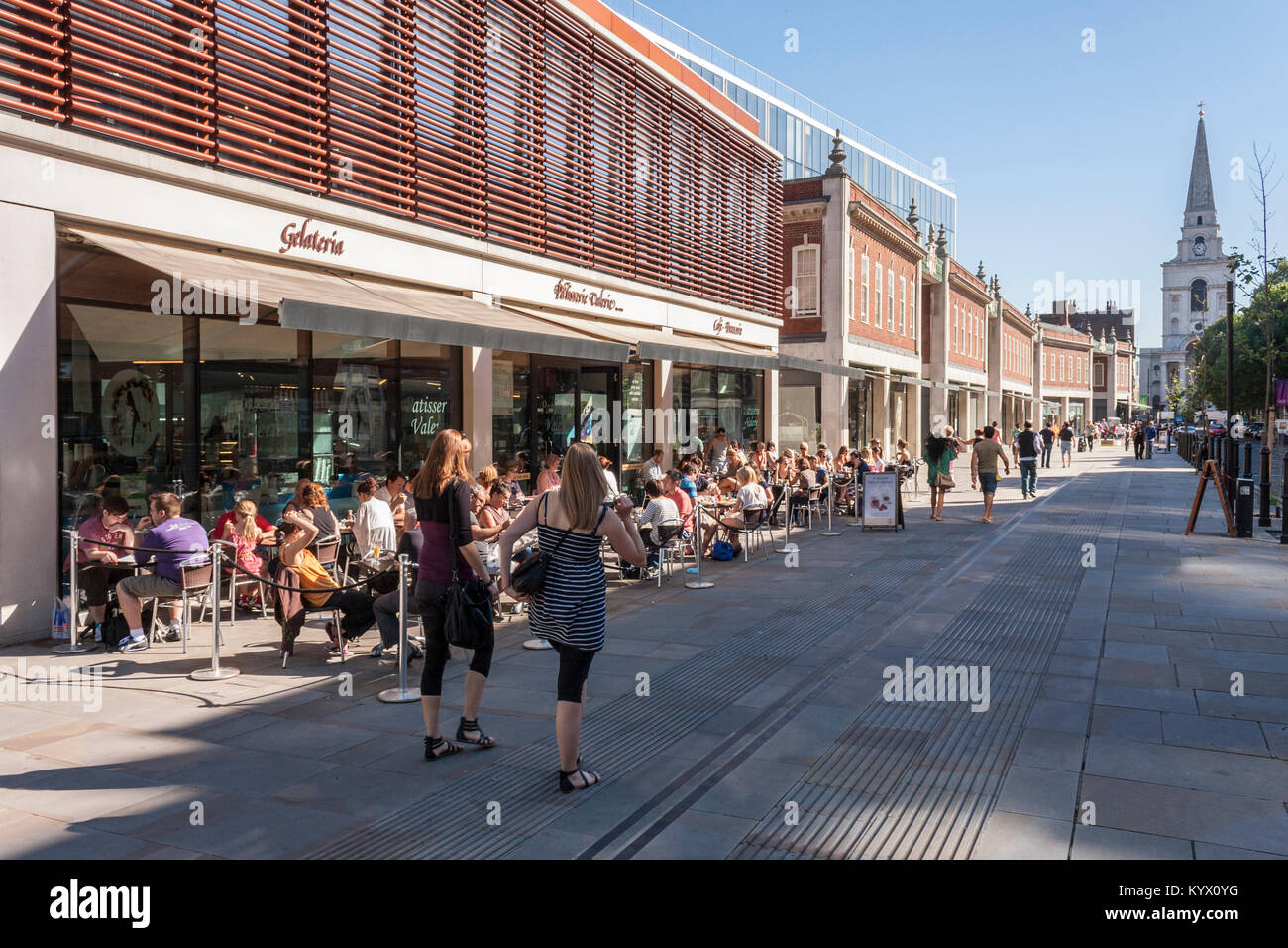 Cafe esterno, Spitalfields, Londra, Inghilterra, GB, Regno Unito Foto Stock