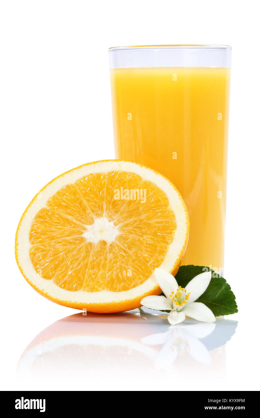 Succo di arancia arance frutta frutto isolato formato ritratto su sfondo bianco Foto Stock