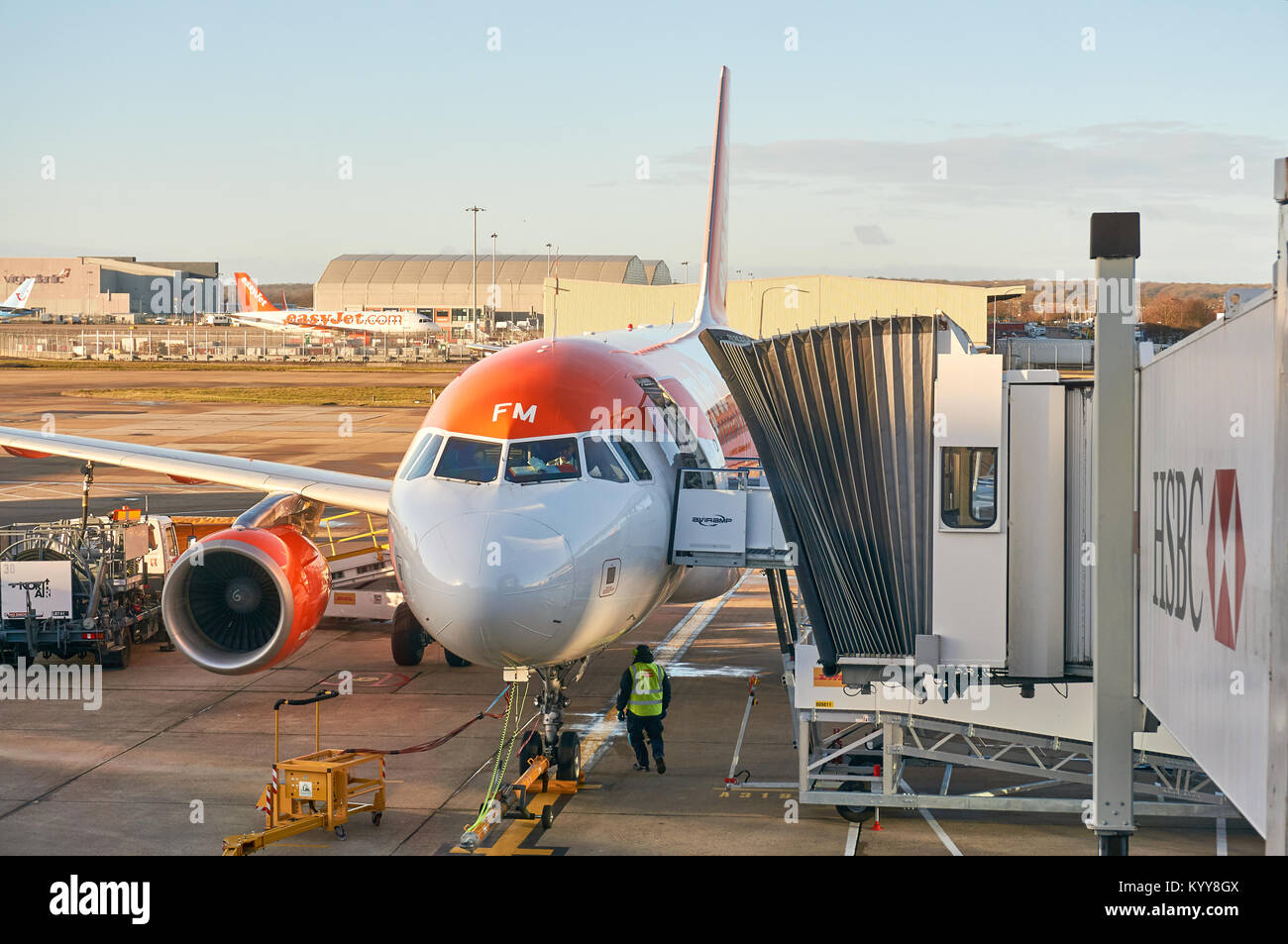 Un aeromobili Easyjet su supporto all'Aeroporto di Gatwick, Londra Foto Stock