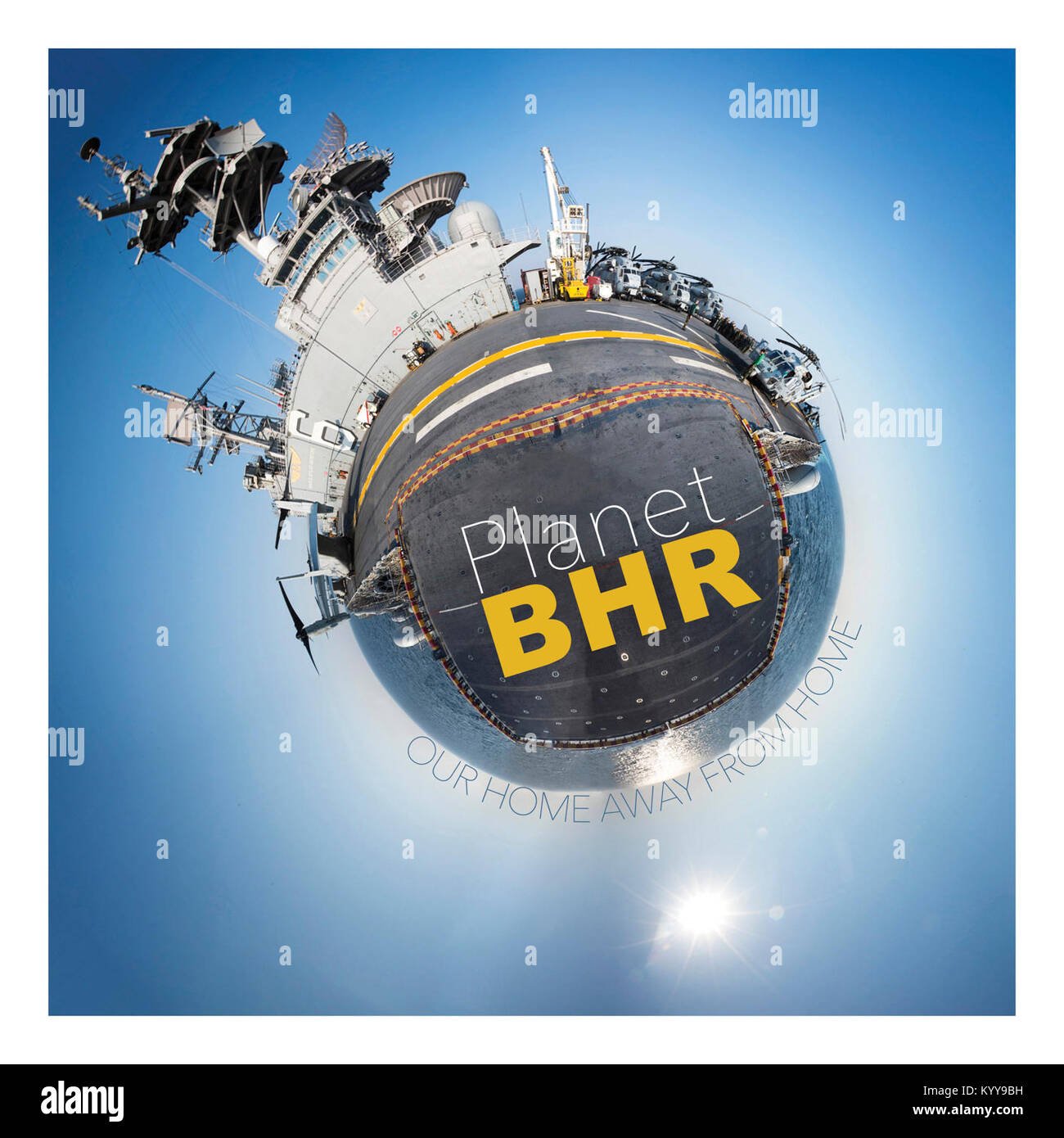 Mar Cinese Orientale (4 giugno 2017) una illustrazione grafica mostra l'assalto anfibio nave USS Bonhomme Richard (LHD 6) come un piccolo mondo per quelli distribuiti a bordo. Bonhomme Richard, ammiraglia del Bonhomme Richard anfibio gruppo pronto (ARG), è operativo in Indo-Asia-regione del Pacifico per servire come un forward-capacità per qualsiasi tipo di emergenza. (U.S. Navy Foto Stock