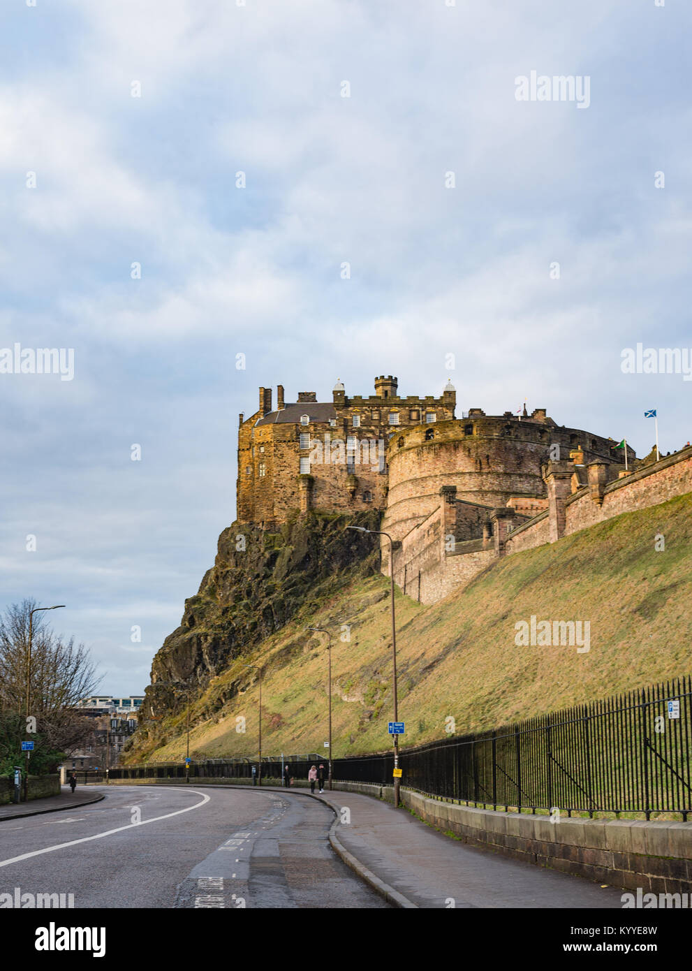 Johnston Terrace, vista del Castello di Edinburgo Foto Stock