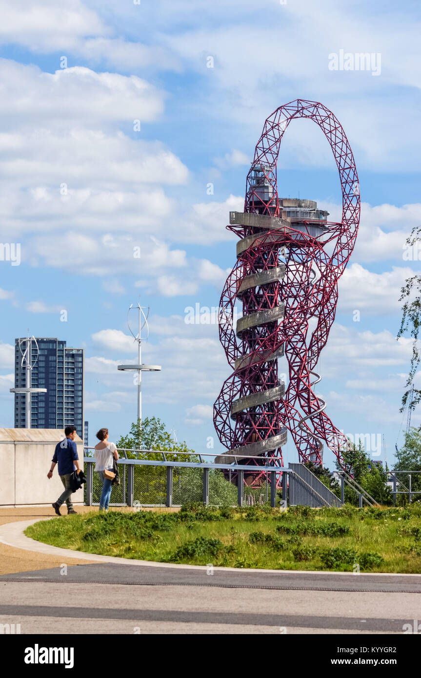 Scultura ArcelorMittal Orbit nel Queen Elizabeth Olympic Park di Londra Inghilterra Regno Unito Foto Stock