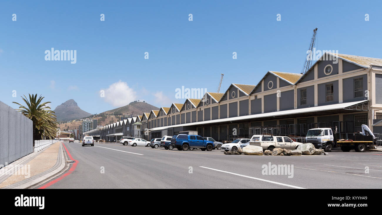 Braccio del sud Road, Città del Capo area dei Docks Sud Africa. Dicembre 2017. Uffici nel dock Foto Stock