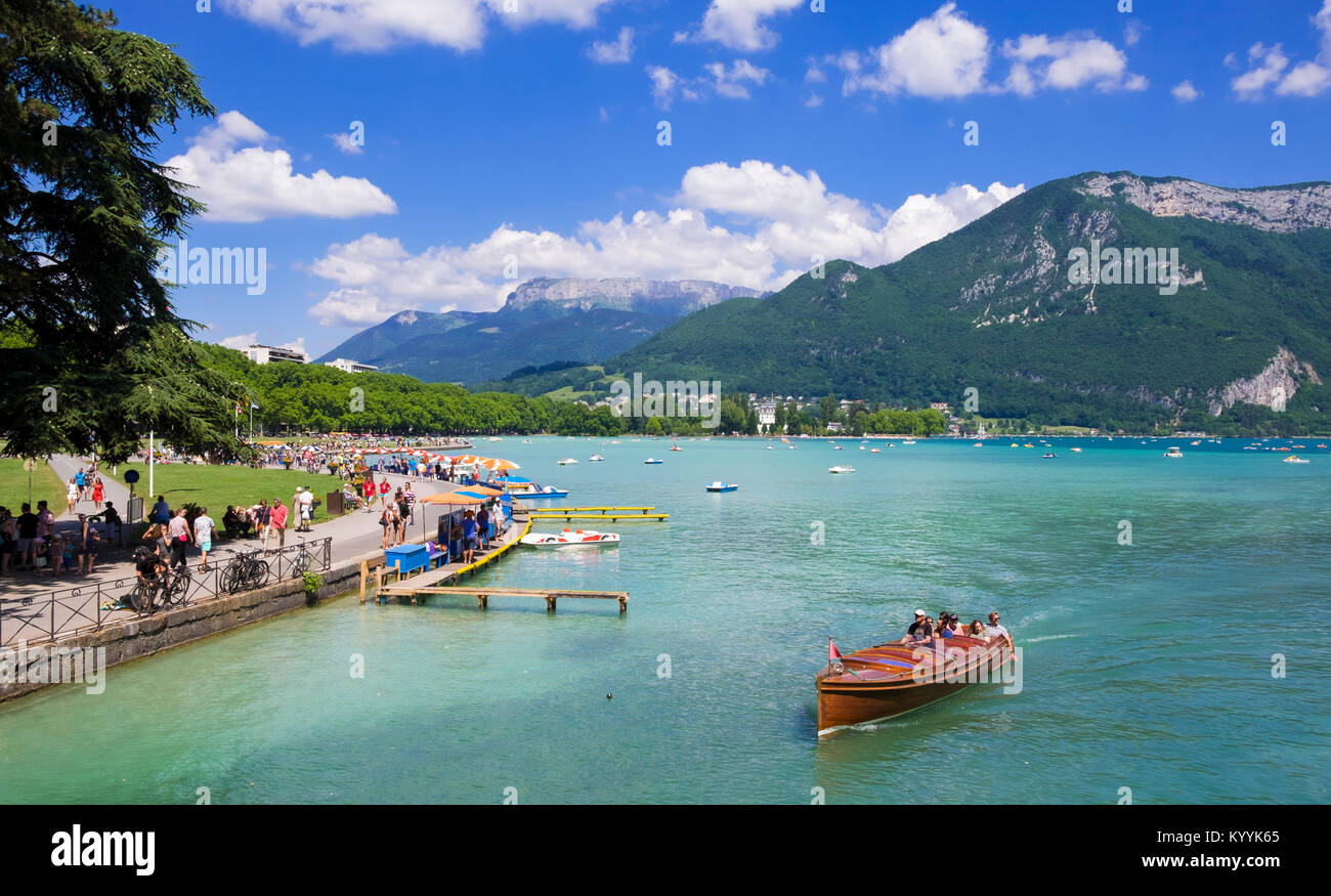 Lago di Annecy, Lac d'Annecy, alta Savoia in estate, Francia, Europa Foto Stock