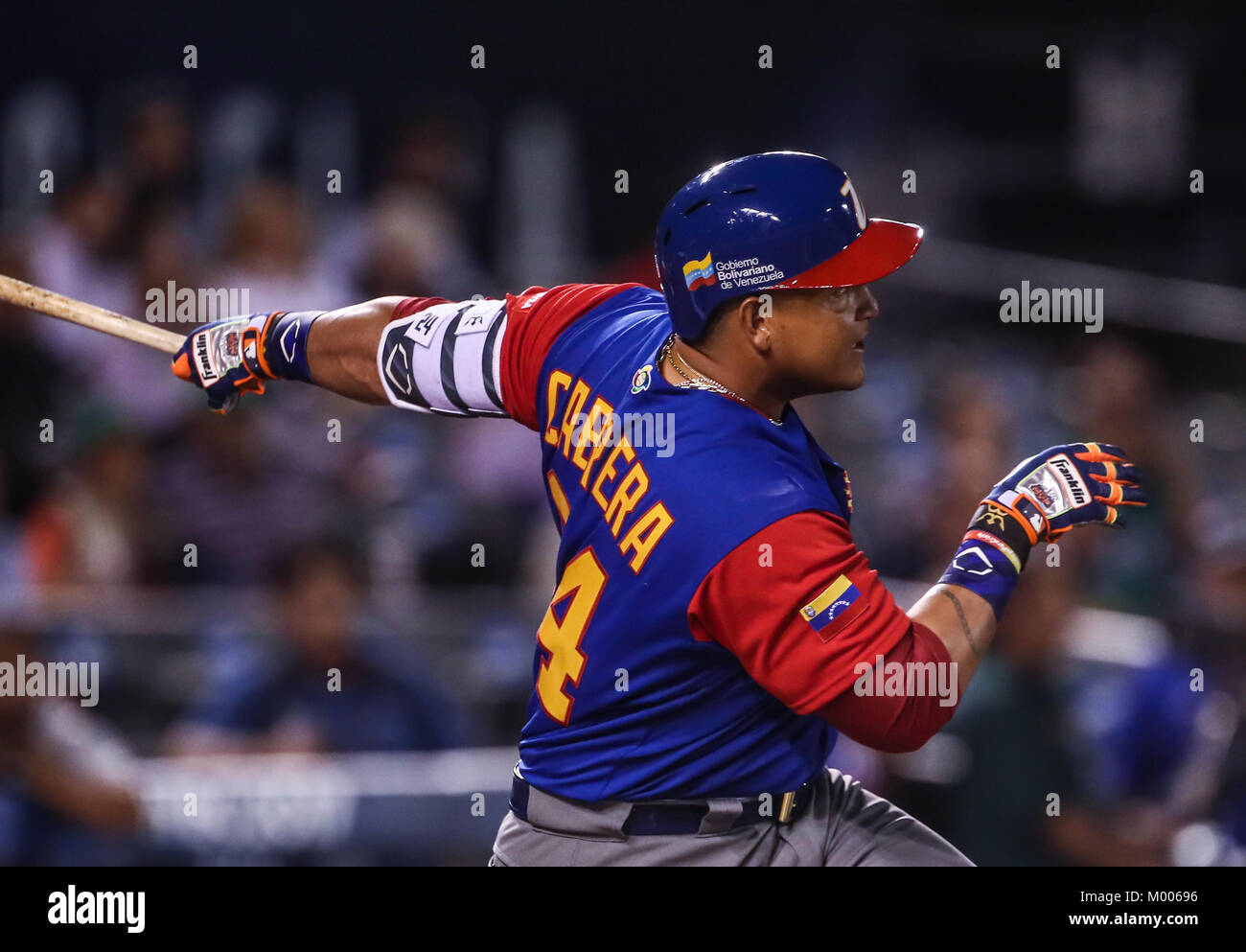 Miguel Cabrera de Venezuela en su primer turno al bat del primer inning es puesto, duranti el World Baseball Classic en estadio Charros de Jalisco en Guadalajara, Jalisco, Messico. Marzo 10, 2017. (Foto/Luis Gutierrez) Aspetti prima di Puerto Rico, per la partita contro il Venezuela durante il World Baseball Classic con Charros de lo Stadio Jalisco di Guadalajara, Jalisco, Messico. Marzo 10, 2017. (Foto/Luis Gutierrez) Foto Stock