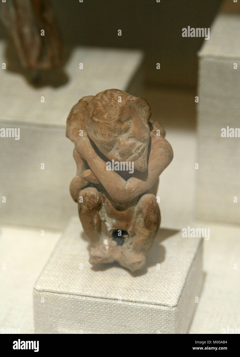 La terracotta caricatura di Eros come un uomo vecchio, greco 2a-3a secolo BC, il Metropolitan Museum of Art (TEM), Upper Manhattan, New York City, Nuova Y Foto Stock
