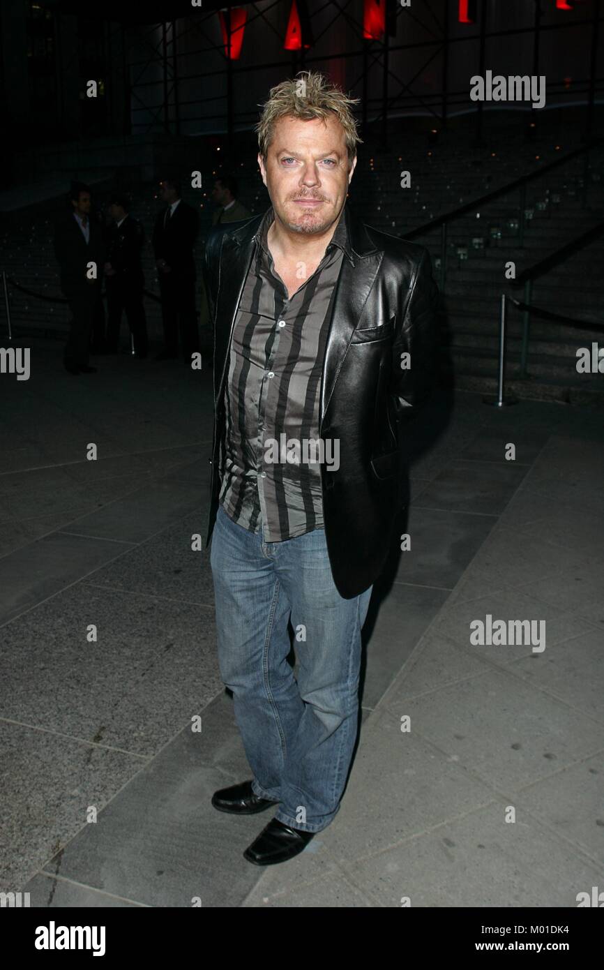 Eddie Izzard Vanity Fair Party per celebrare il 2004 Tribeca Film Festival, presso lo Stato supremo tribunale di New York City. Maggio 4, 2004 RTSpellman / MediaPunch Foto Stock