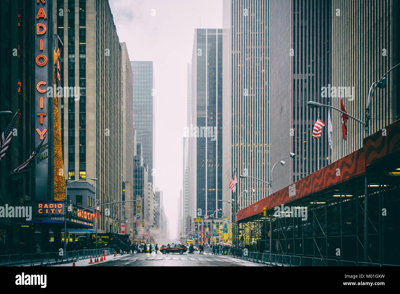 NYC/STATI UNITI D'America - 29 DEZ 2017 - famosa new york avenue. Times Square. Foto Stock