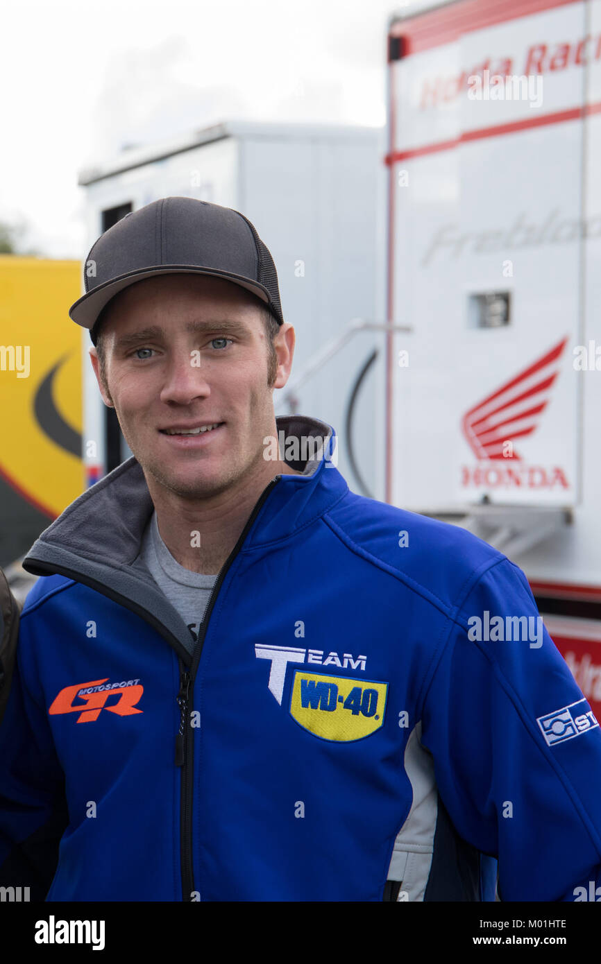 Inglese corridore motociclistico Tommy Bridewell, Team WD-40 Kawasaki, 2017 British Superbike stagione Foto Stock