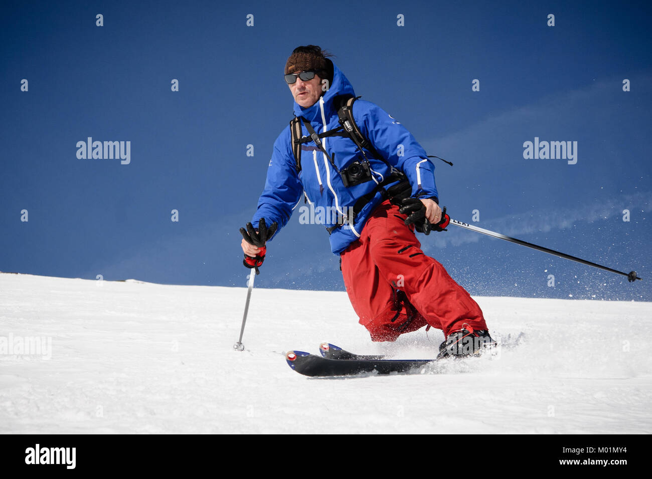 22 & 23/2/14 Backcountry telemark nei pressi di Valdezcaray, La Rioja, Spagna. Foto © James Sturcke Fotografía | www.sturcke.org Foto Stock