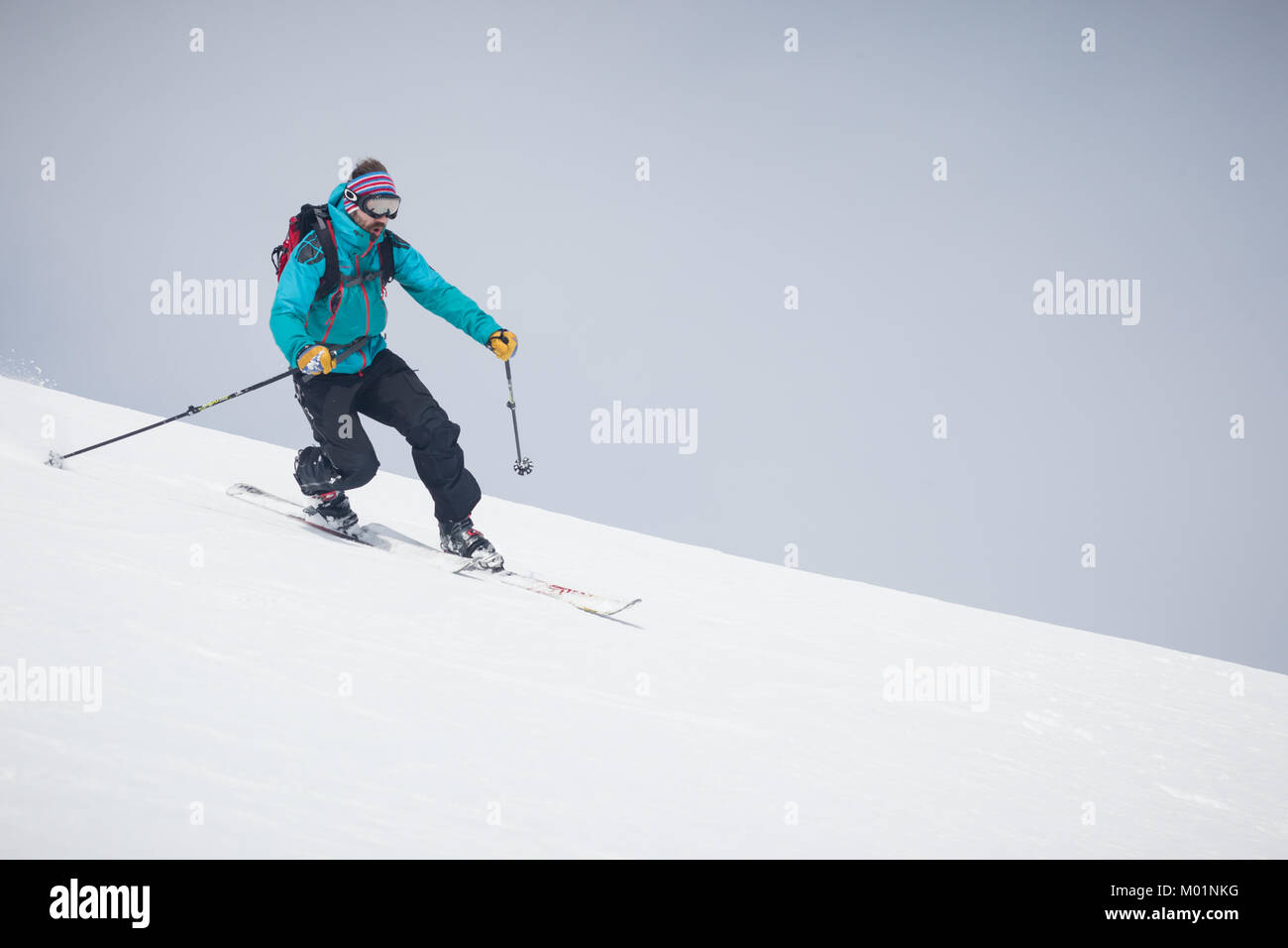 13/3/16 Backcountry telemark a Llano de la Casa / Alcaira / Loma Sagarraga, Sierra de la Demanda, La Rioja, Spagna. Foto Stock