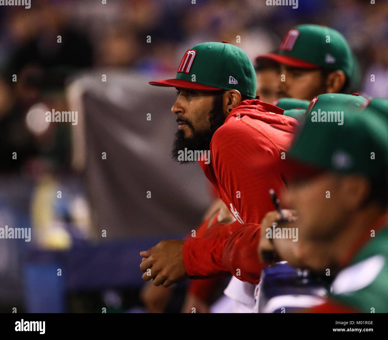 Sergio Romo brocca sollievo per il Messico nell'ottavo inning, durante i Caraibi Serie gioco in Minatitlan, Messico, Mercoledì, 1 febbraio 2017. (Foto: Luis Gutierrez/NortePhoto) Foto Stock