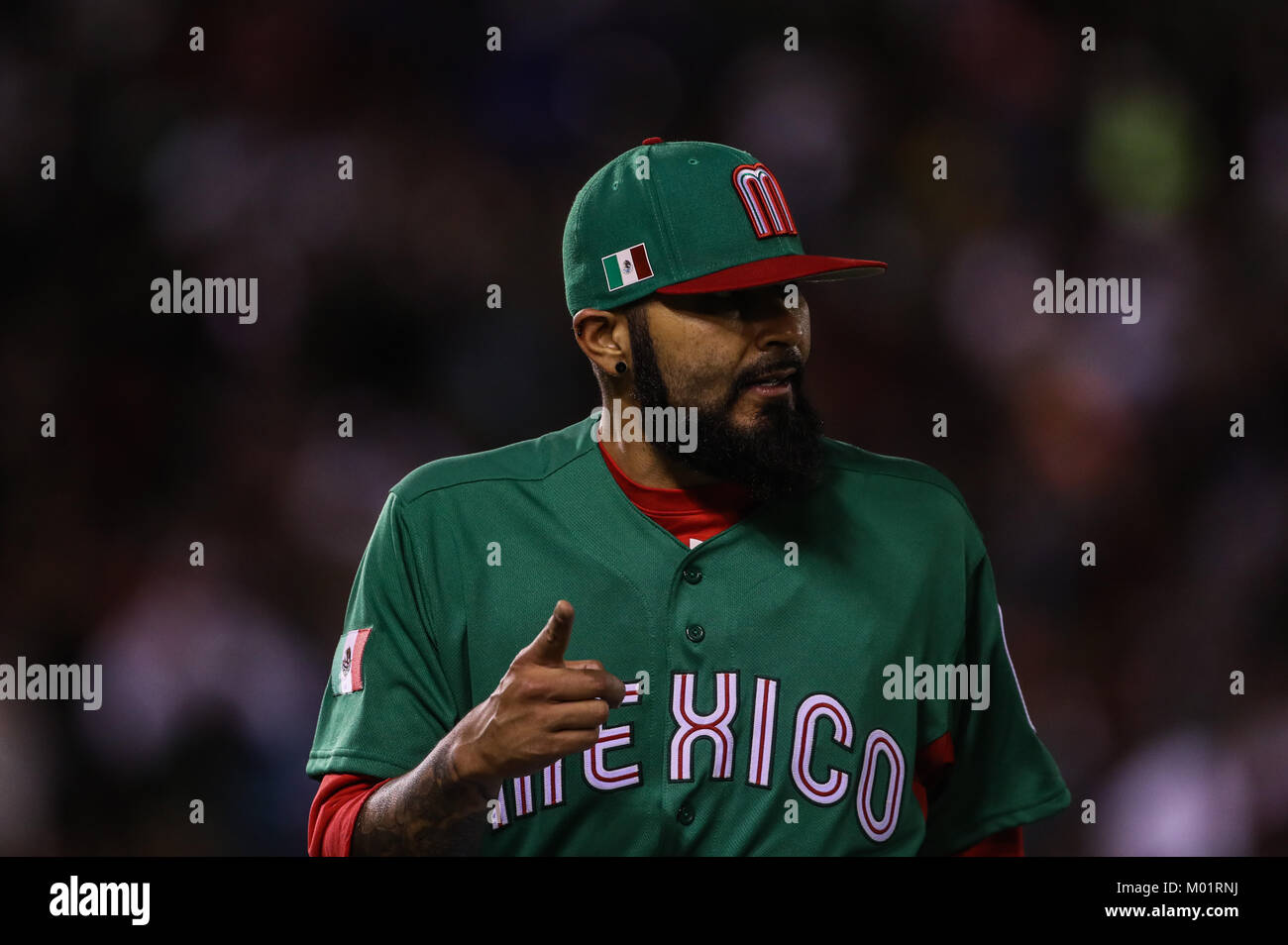 Sergio Romo brocca sollievo per il Messico nell'ottavo inning, durante i Caraibi Serie gioco in Minatitlan, Messico, Mercoledì, 1 febbraio 2017. (Foto: Luis Gutierrez/NortePhoto) Foto Stock