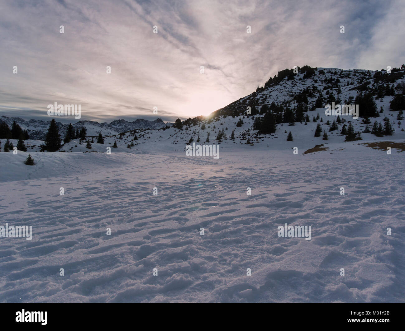 Tramonto in montagna Foto Stock