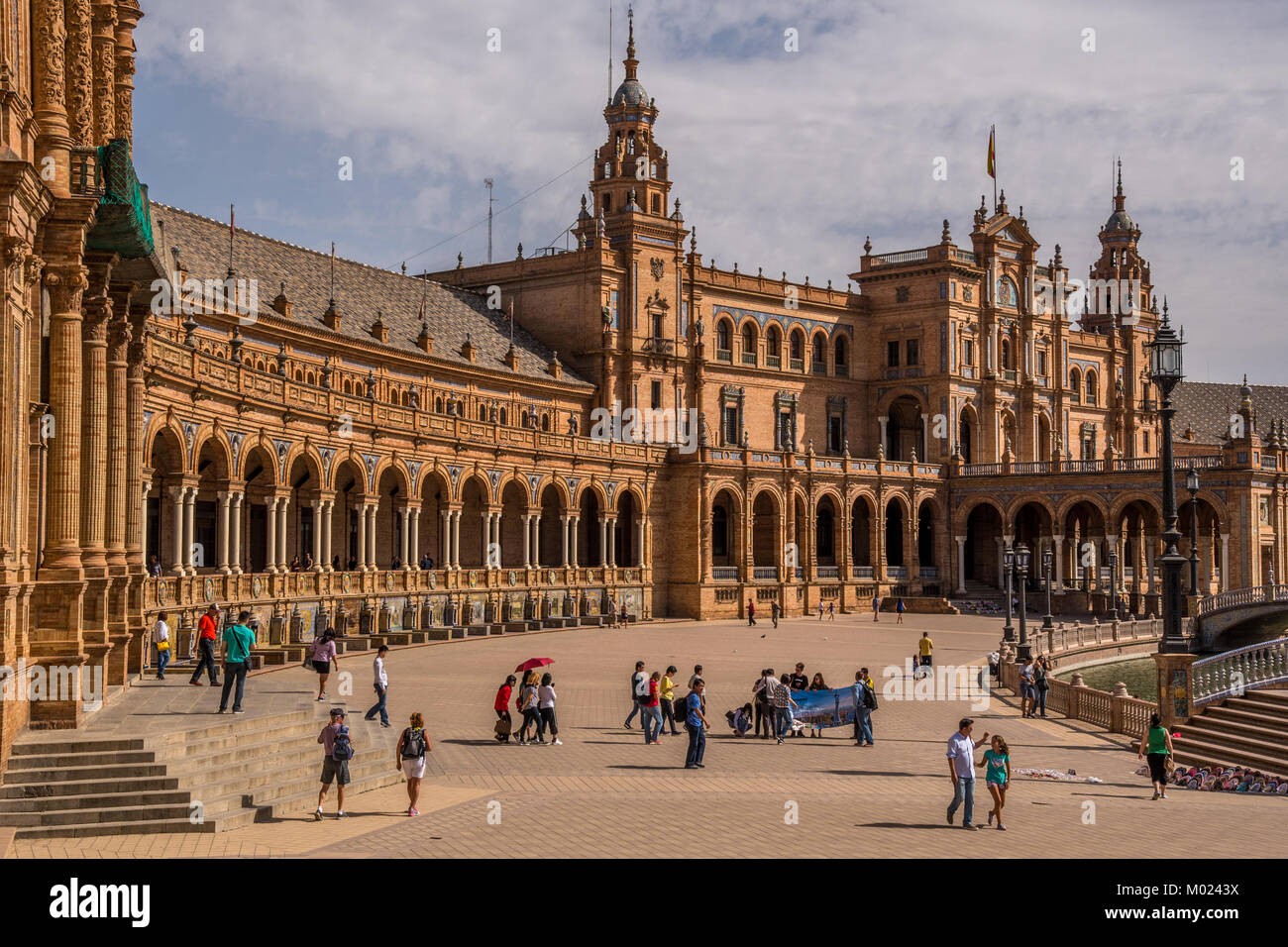 Siviglia Andalusia / Spagna - 13 ottobre 2017: Spagna colonnato quadrato Foto Stock