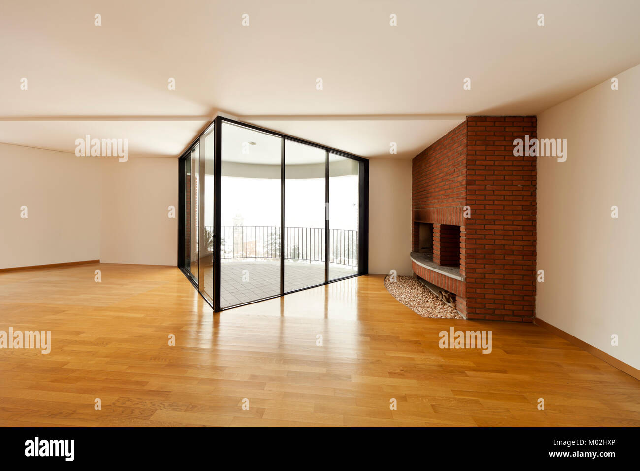 Bellissimo appartamento imterior, stanza vuota con windows Foto Stock