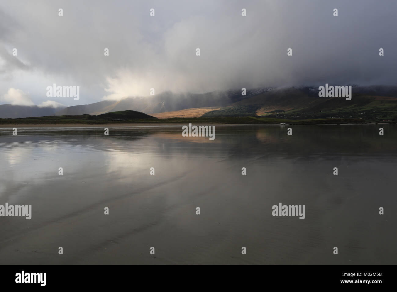 Viste sul lago in Irlanda Foto Stock