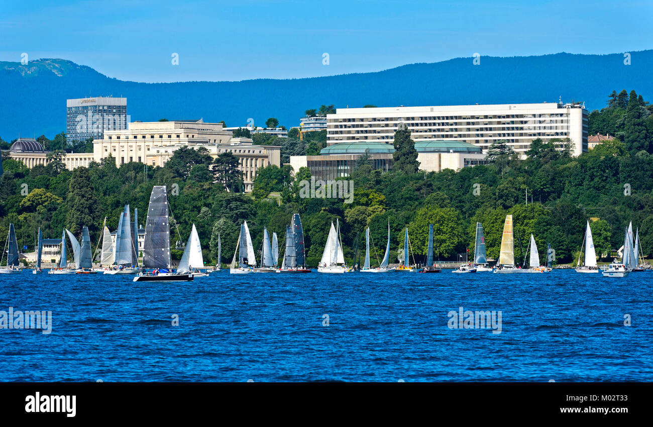 Il lago di Ginevra, in direzione dell'Ariana park con la sede centrale delle Nazioni Unite, l'Intercontinental Hotel e la sede del Regno N Foto Stock