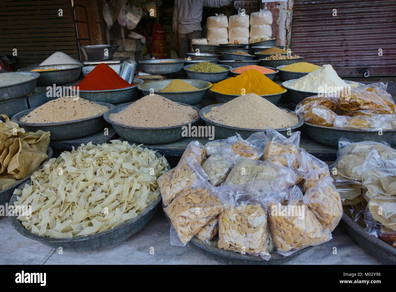Il vivace mercato delle spezie, Jodhpur, Rajasthan, India Foto Stock