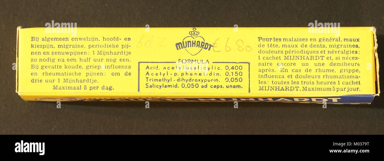 Cachets Mijnhardt è una marca storica di medicinali usati per trattare l'influenza e il dolore. I cachets erano popolari in passato, simboleggiando i rimedi farmaceutici dell'inizio del XX secolo in Europa. Foto Stock
