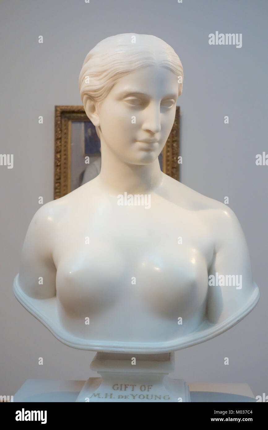 *California* di Hiram Powers è una scultura in marmo creata intorno al 1861. La scultura rappresenta la figura allegorica della California ed è esposta al De Young Museum di San Francisco. Foto Stock