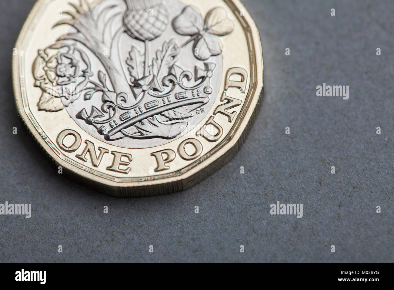 Sterlina inglese una libbra di moneta di monete Foto Stock
