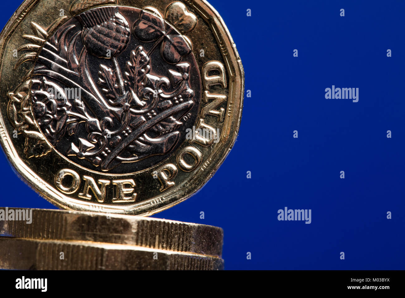 Sterlina inglese una libbra di moneta di monete Foto Stock