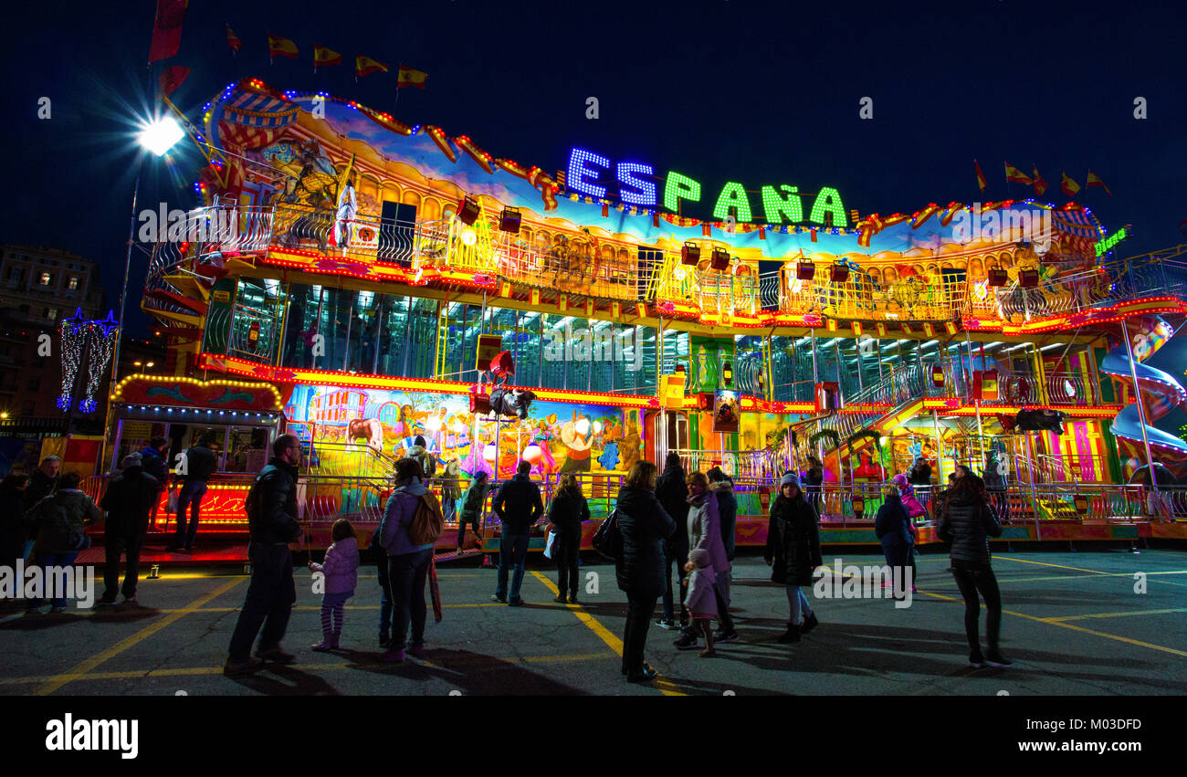 Genova (Genova), Italia, 2 gennaio 2018 - Il luna park di Genova, il mobile più grande parco di divertimenti in Europa, Italia. Foto Stock