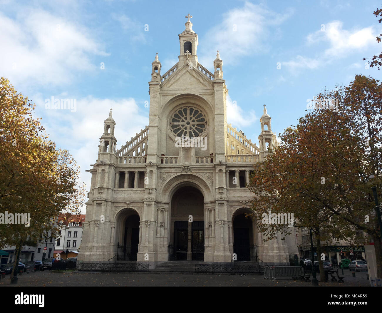 Sint-Katelijnekerk, nota anche come Chiesa di Santa Caterina, si trova a Bruxelles, Belgio. È un esempio di architettura gotica e funge da importante sito storico e religioso della città. Foto Stock