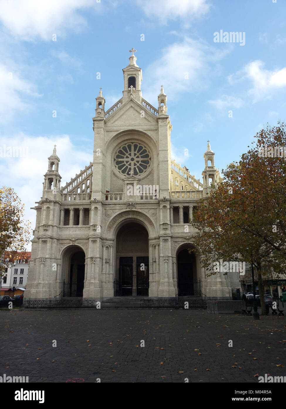 Sint-Katelijnekerk, o Chiesa di Santa Caterina, è una chiesa storica di Bruxelles, in Belgio. La fotografia mostra il suo stile architettonico e l'importanza culturale all'interno della città. Foto Stock