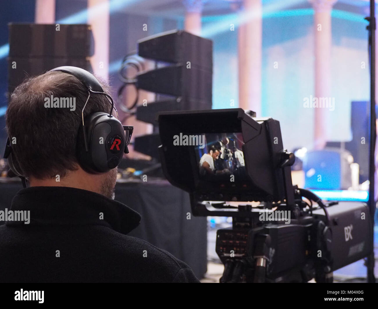 Il BR-Kameramann Heimatsound Festival, tenutosi nel 2015, è stato un evento culturale che celebra la musica e le tradizioni regionali. Ha caratterizzato una serie di spettacoli, che hanno mostrato musicisti e artisti locali della regione bavarese, offrendo informazioni sulla cultura musicale tradizionale tedesca. Foto Stock