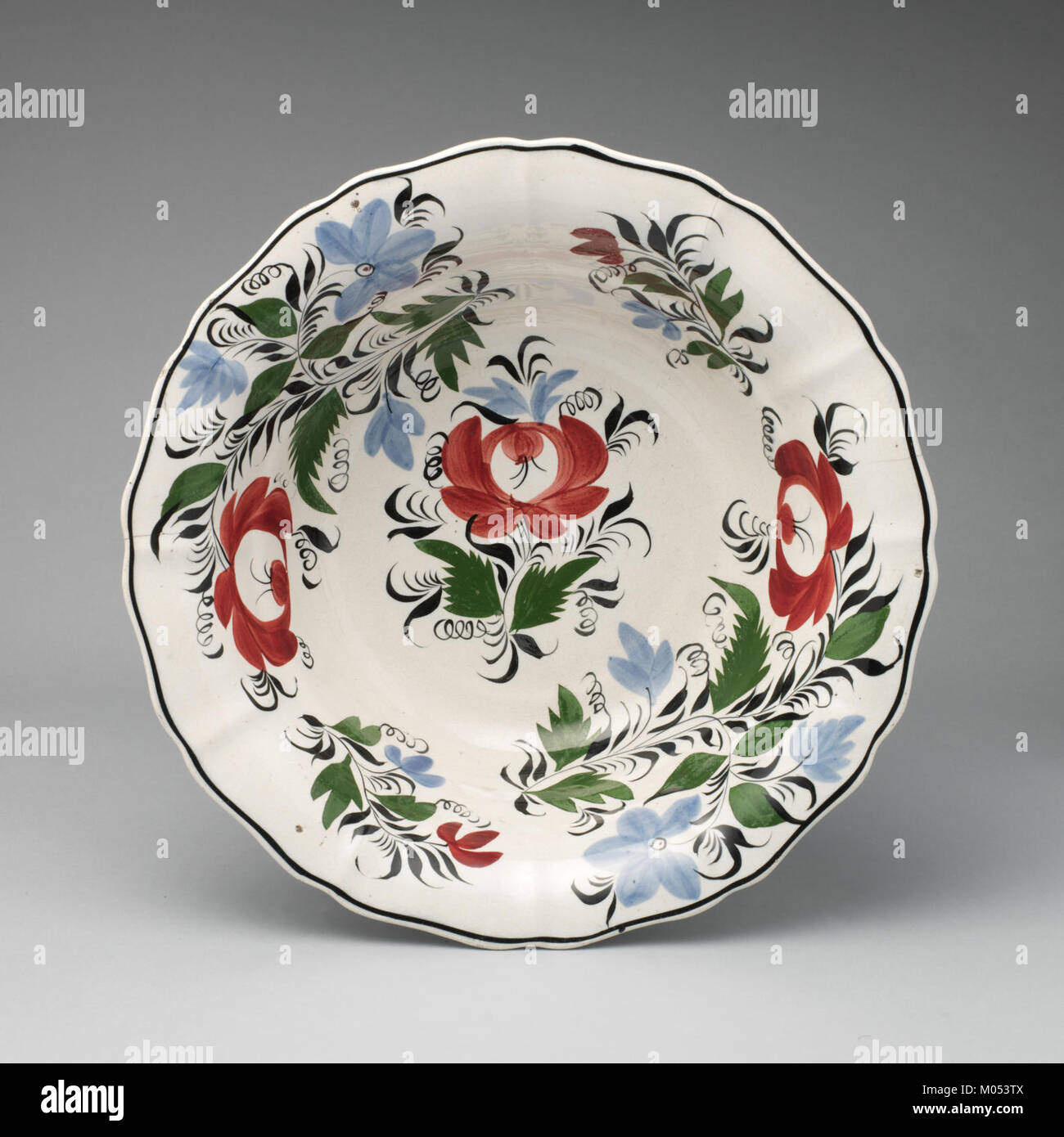 Questa ciotola fa parte di un set ed è ospitata nel Metropolitan Museum of Art Mette in risalto le tecniche artistiche utilizzate nel design della ceramica e offre informazioni sull'artigianato storico della ceramica. Foto Stock