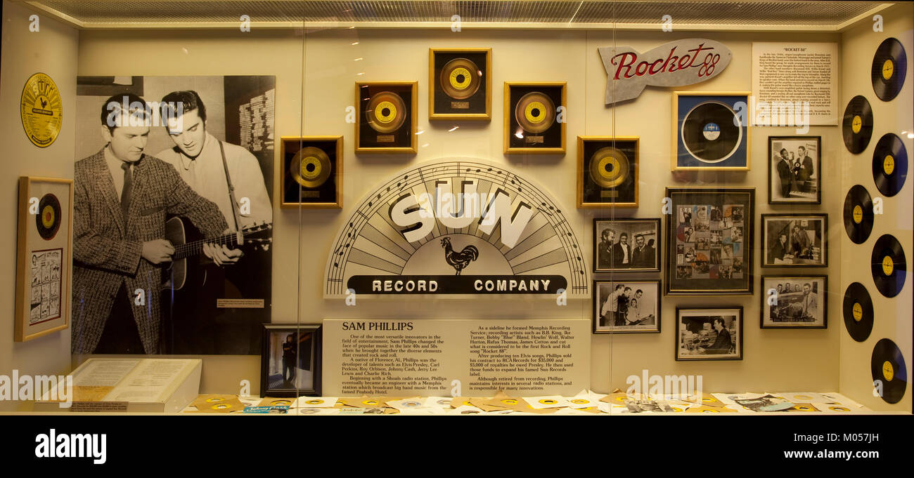 Hall of fame tiny. Sam Phillips Sun records. Hall of Fame картинки. Музей Хэнка Уильямса в Алабаме. Hall of Fame обложки альбомов.