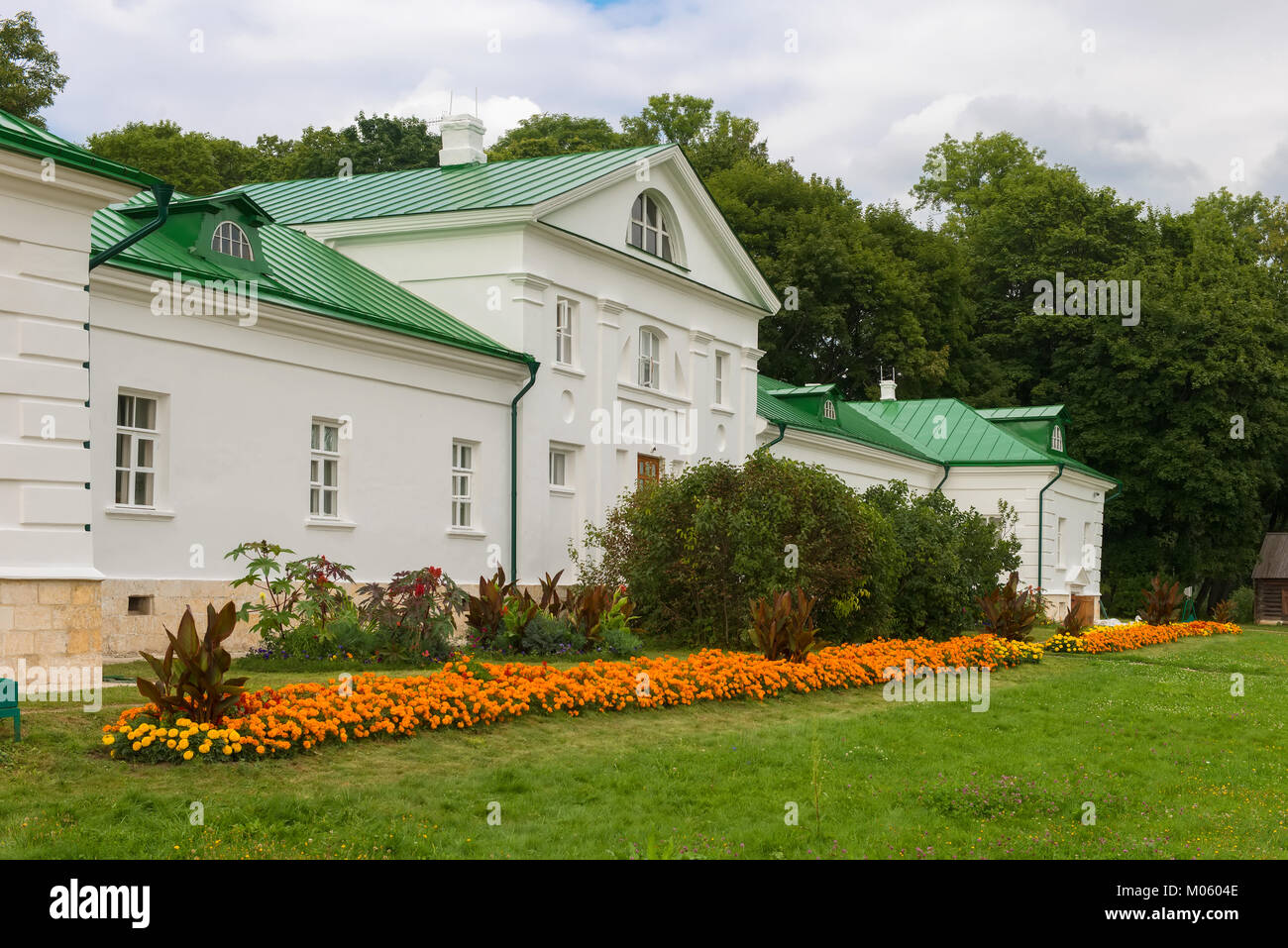Il Volkonsky House è la costruzione più antica della contea di Leo Tolstoy in Yasnaya Polyana nel settembre 2017. Foto Stock