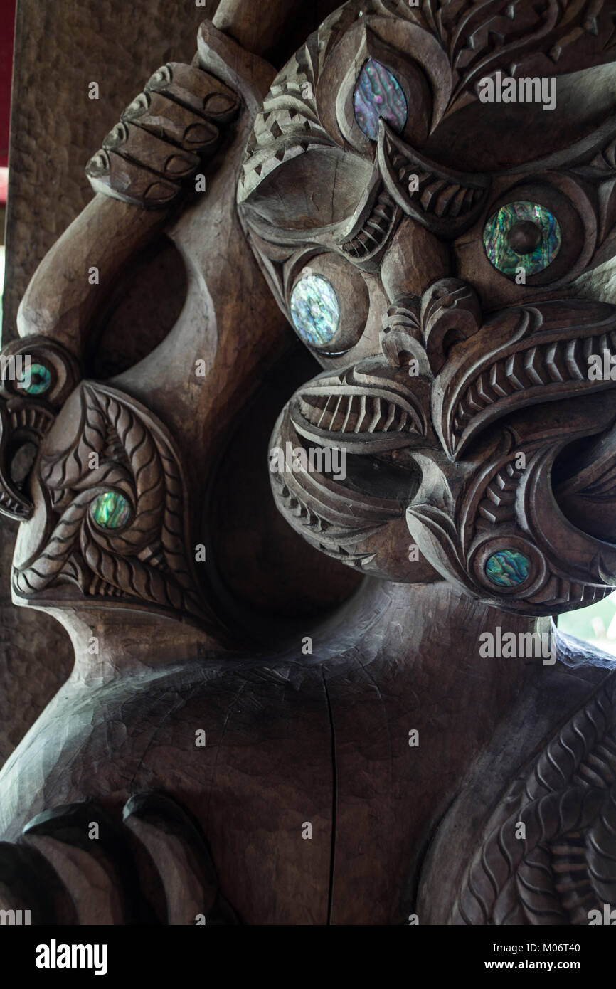 Waitangi, Nuova Zelanda. Dettaglio del waka house Foto Stock