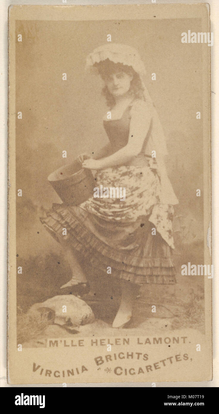 Questa carta da collezione presenta M'lle Helen Lamont della serie Actors and Actresses (N45) di Virginia Brights Cigarette, usata per la promozione del tabacco all'inizio del XX secolo. Foto Stock