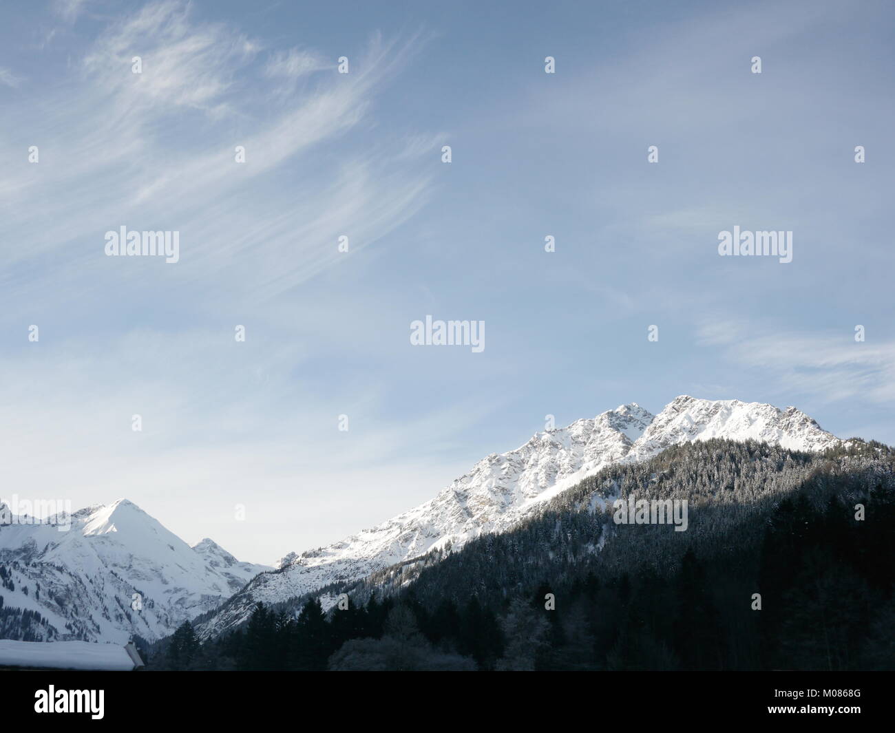 Bellissimo paesaggio di montagna inverno Foto Stock