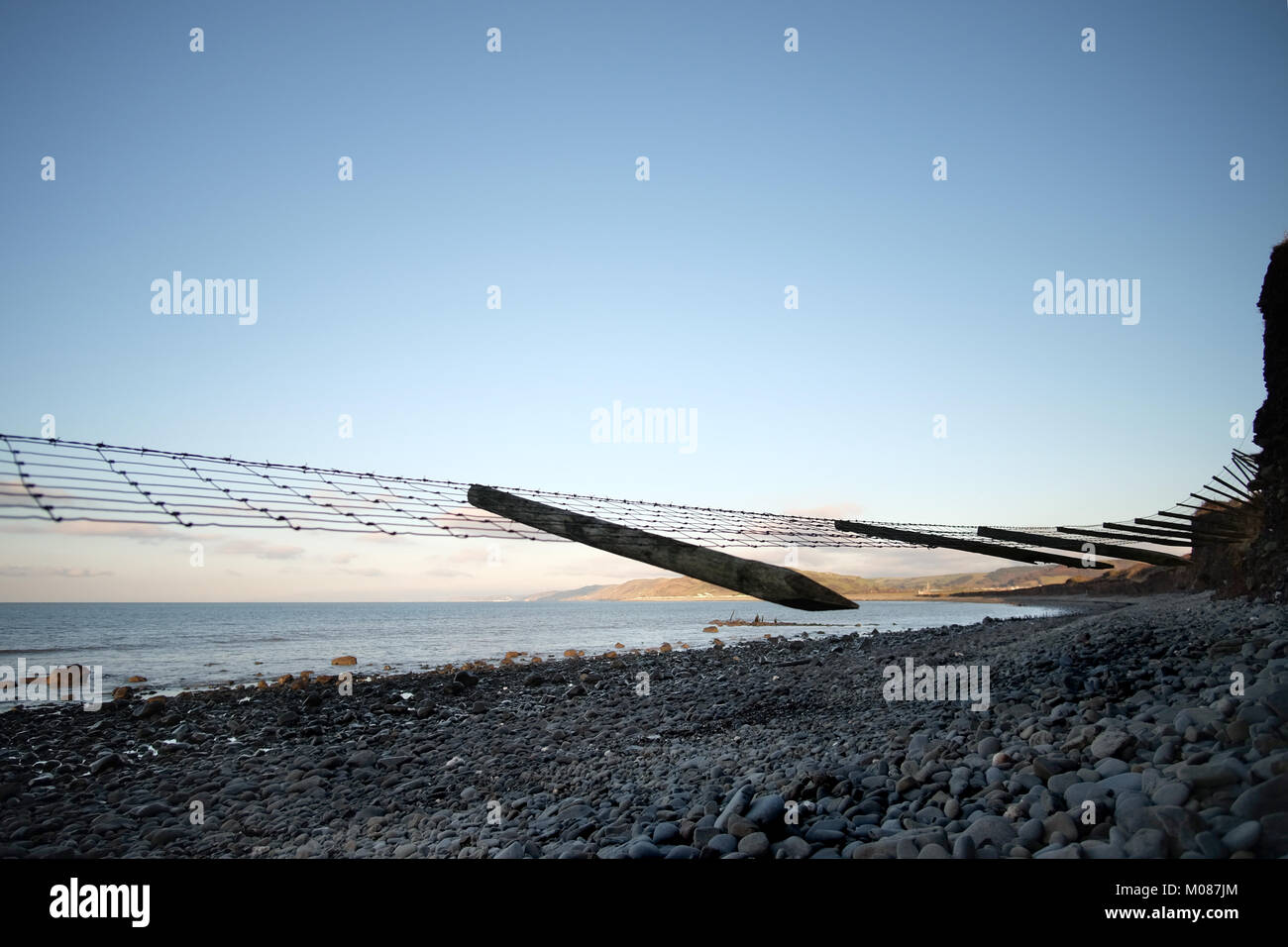 Erosione costiera sul Ceredigion costa di Cardigan Bay Foto Stock