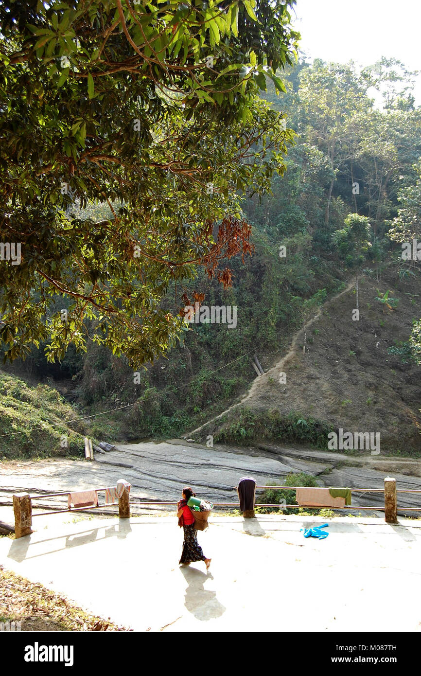 Visite turistiche il Nilgiri Turismo posto in Bandarban, Bangladesh Foto Stock