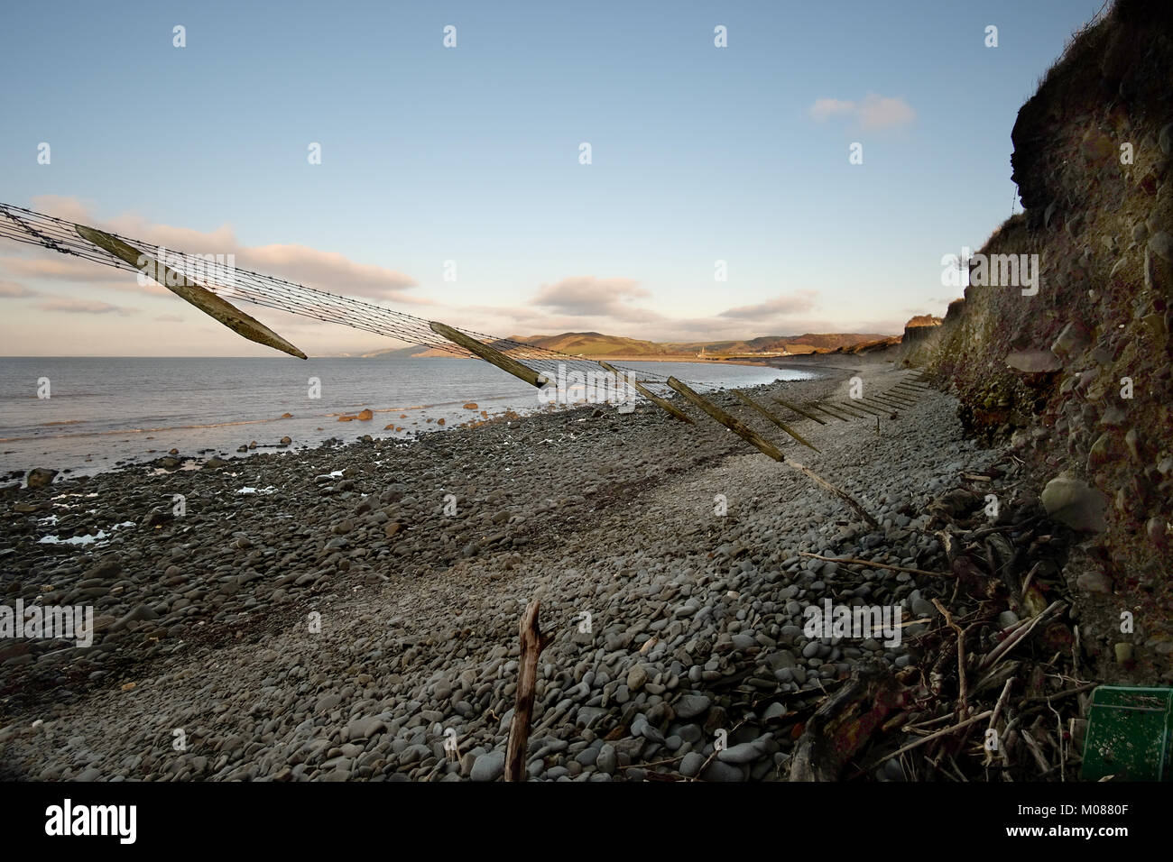 Erosione costiera sul Ceredigion costa di Cardigan Bay Foto Stock