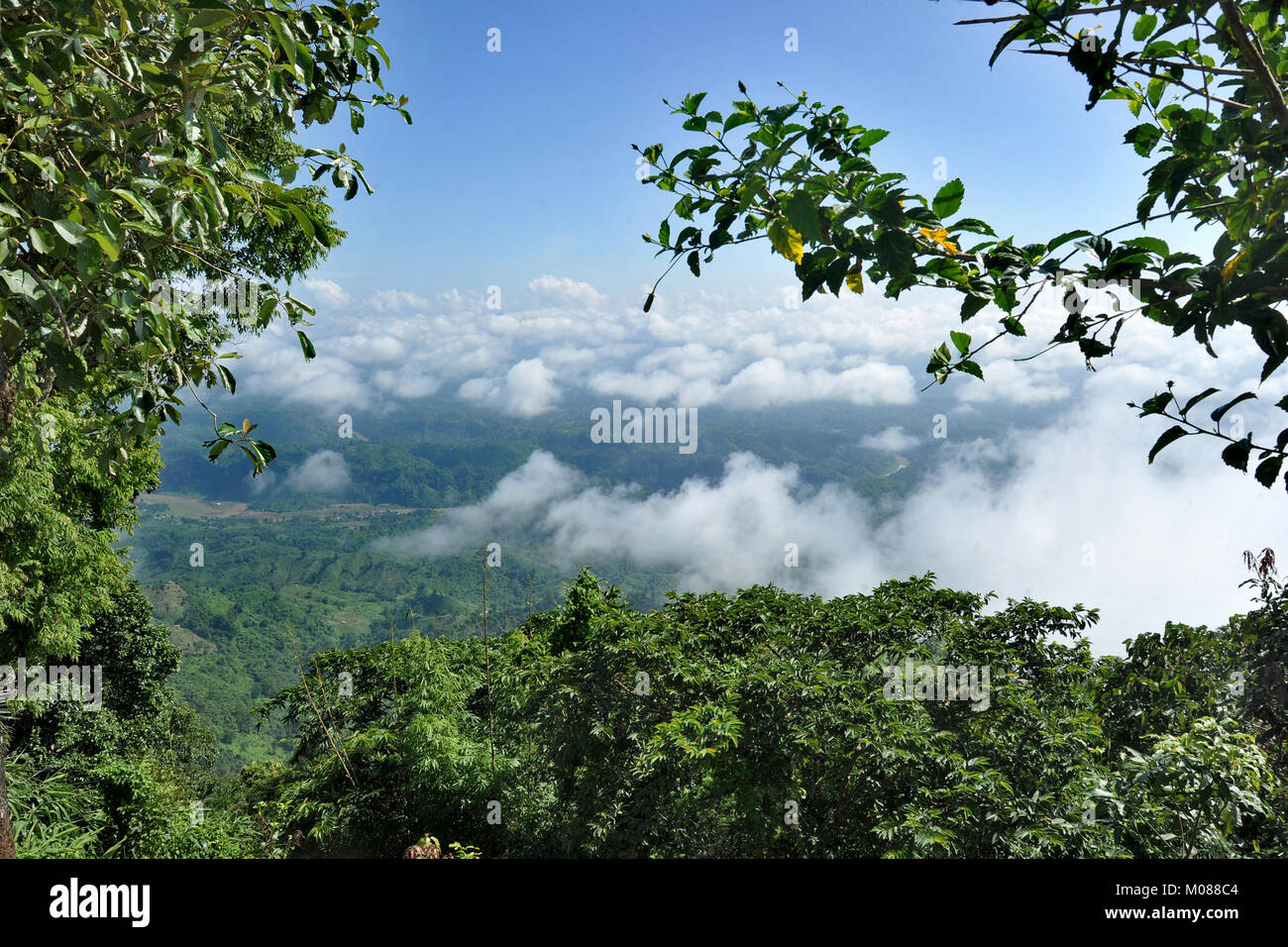 Una vista di Nilgiri Turismo posto in Bandarban, Bangladesh Foto Stock