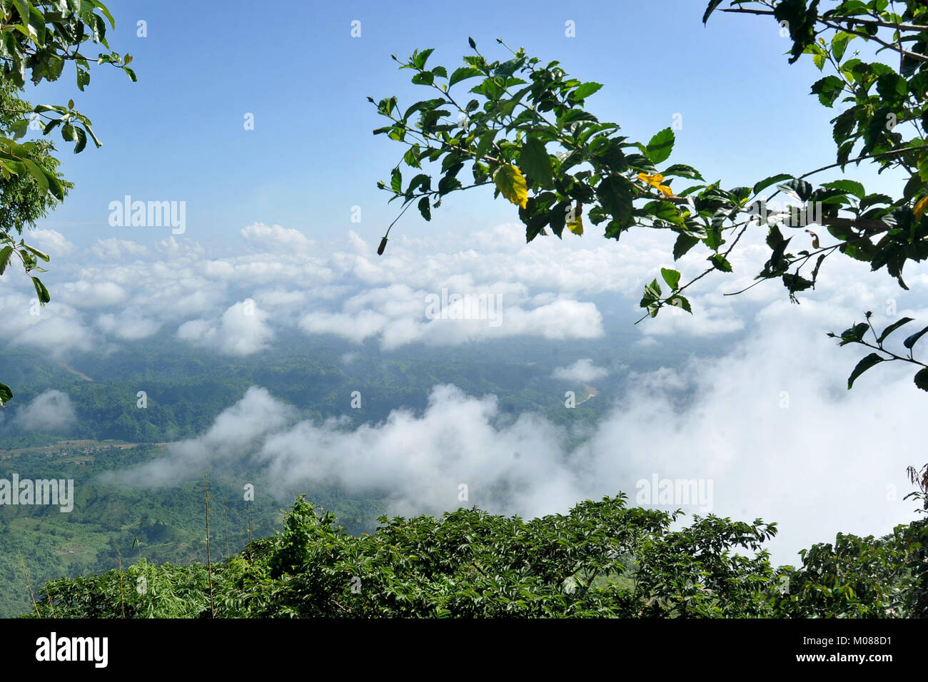 Una vista di Nilgiri Turismo posto in Bandarban, Bangladesh Foto Stock