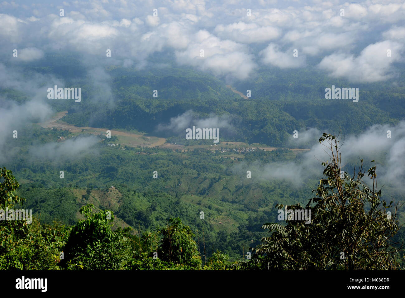 Una vista di Nilgiri Turismo posto in Bandarban, Bangladesh Foto Stock