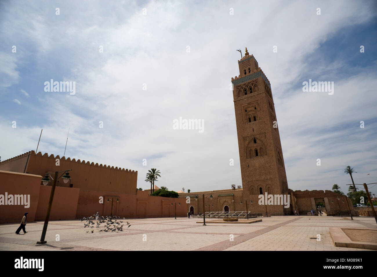 La Moschea di Koutoubia minaret situato nel quartiere della medina di Marrakech, Marocco Foto Stock